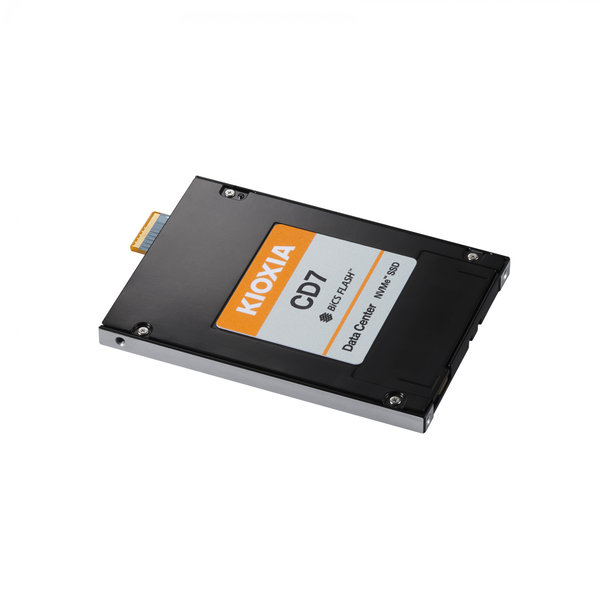 KIOXIA présente les premiers disques SSD EDSFF de l’industrie conçus avec la technologie PCIe 5.0